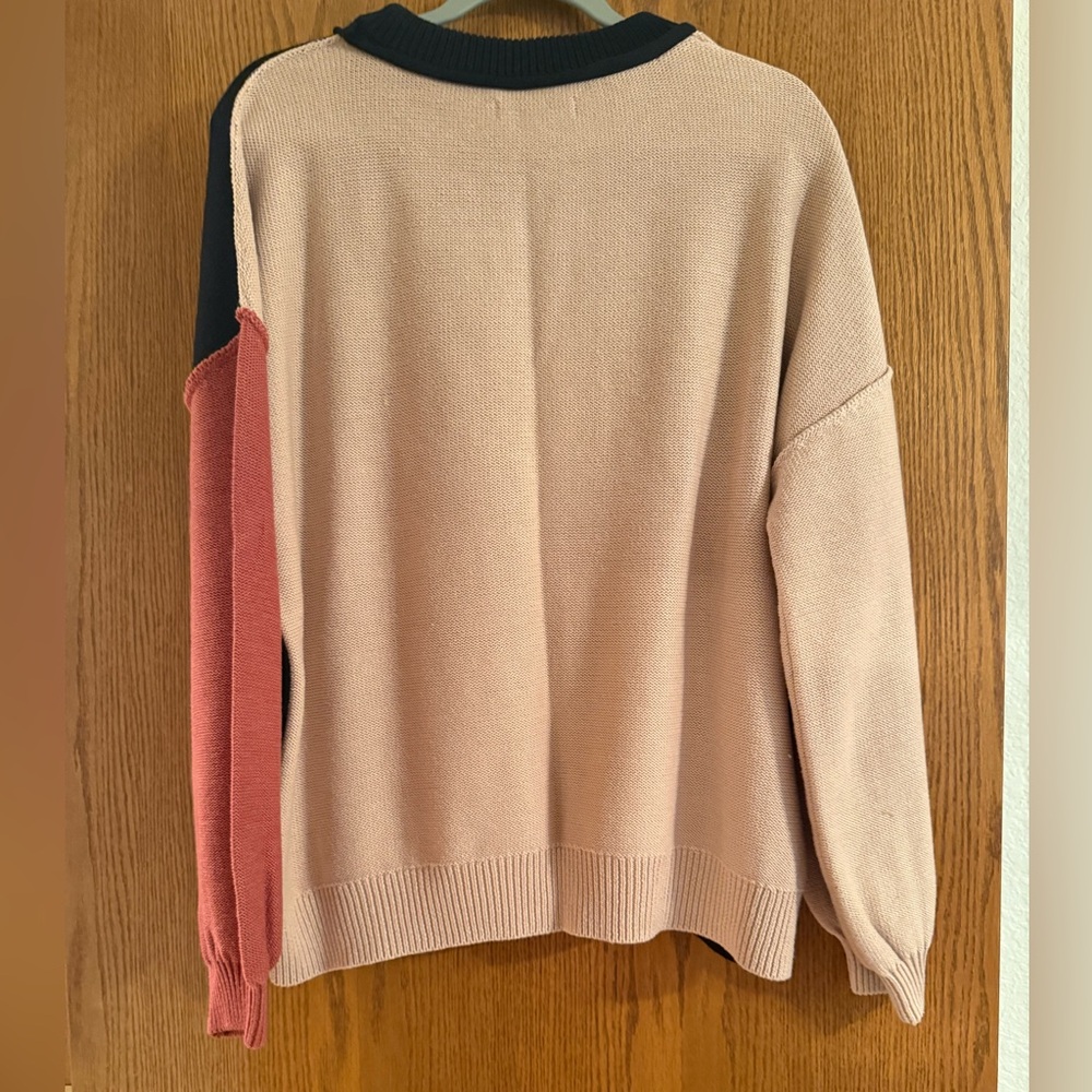 Elegant Colorblock Crew Neck Sweater